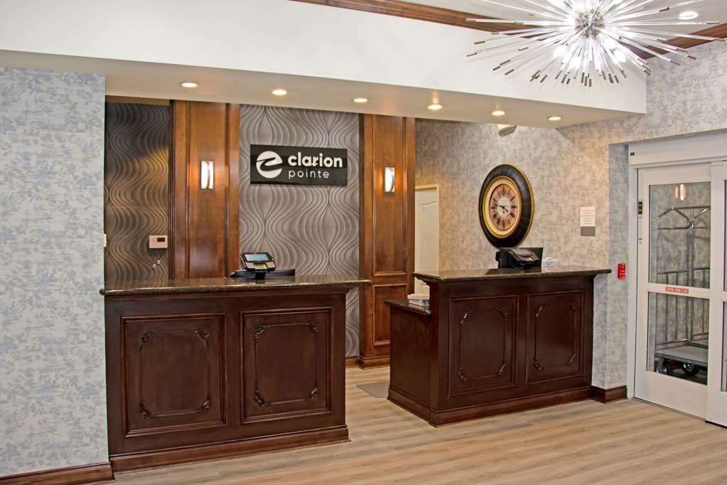 Clarion Pointe Sulphur Springs Interior photo
